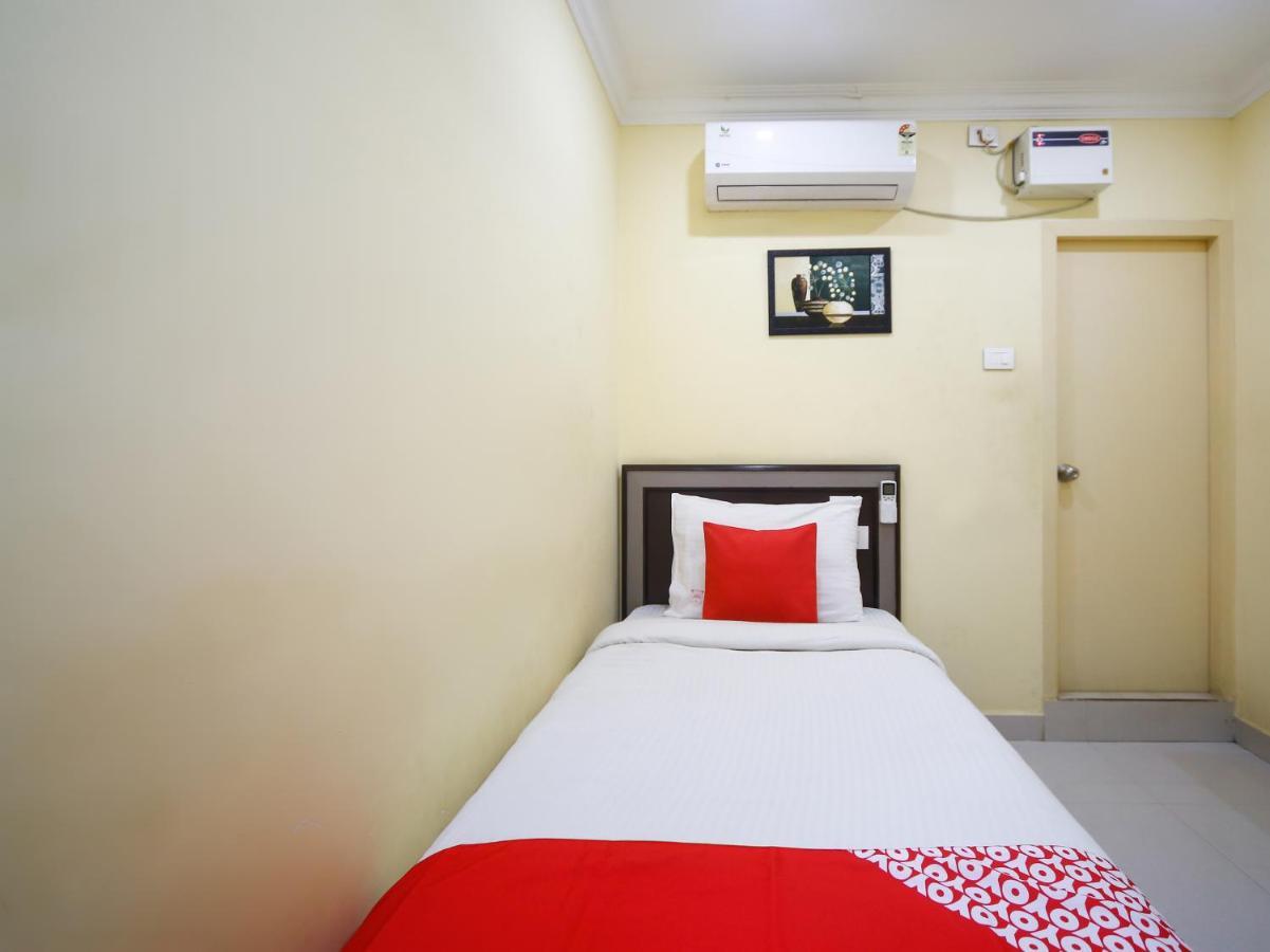 Madrasi Airport Hotel - Saibala Chennai Exterior photo